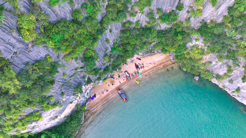 Les plus belles plages du Vietnam baie de Bai Tu Long Nord Vietnam